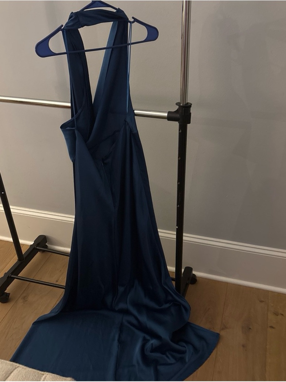 Elegant Navy Blue Halter Evening Dress